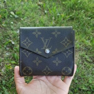 Vintage Unisex Louis Vuitton Compact Wallet Monogram Luxury Classic Unisex 90s